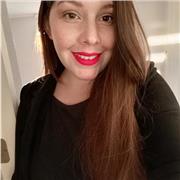 Profesora, dicta clases de lenguaje, especialista en necesitases educativas y evaluación de procesos cognitivos